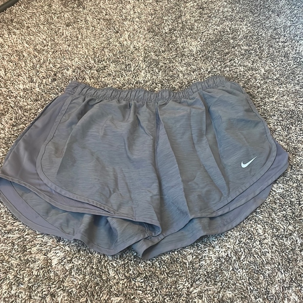 Gray womens nike shorts!